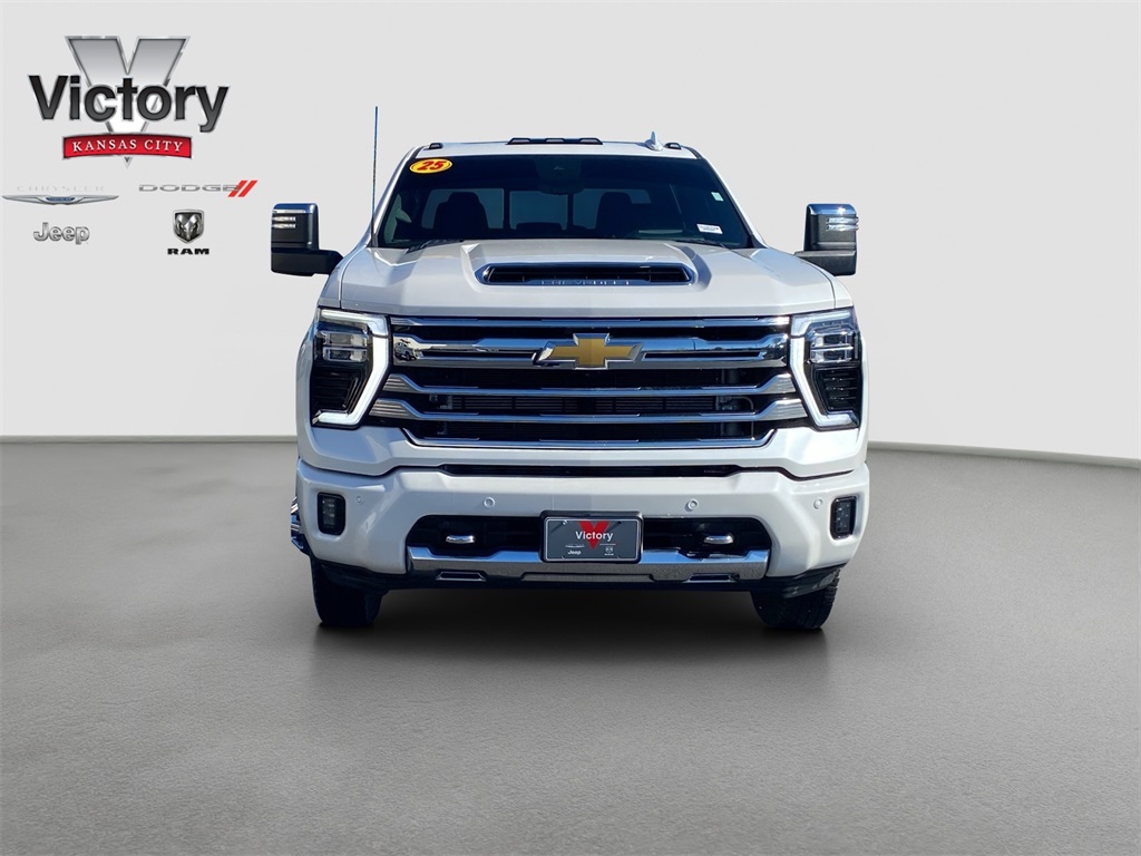 Used 2025 Chevrolet Silverado 3500HD High Country with VIN 1GC4KVEY8SF142667 for sale in Kansas City