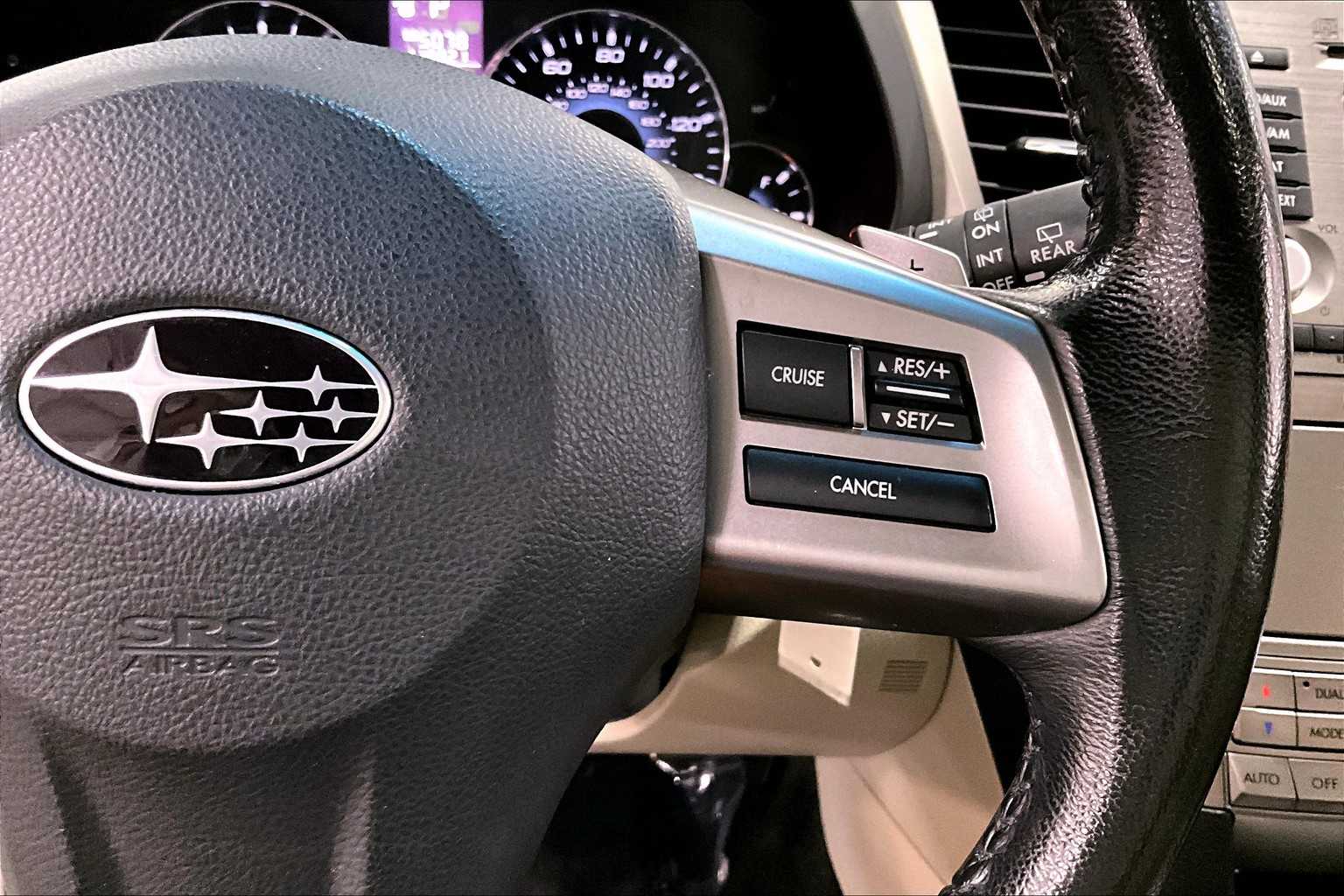 2012 Subaru Outback 2.5i Limited photo 22