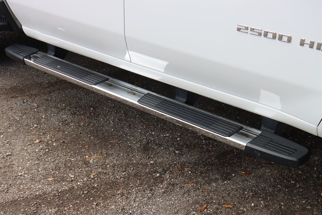 2022 Chevrolet Silverado 2500HD LT photo 9