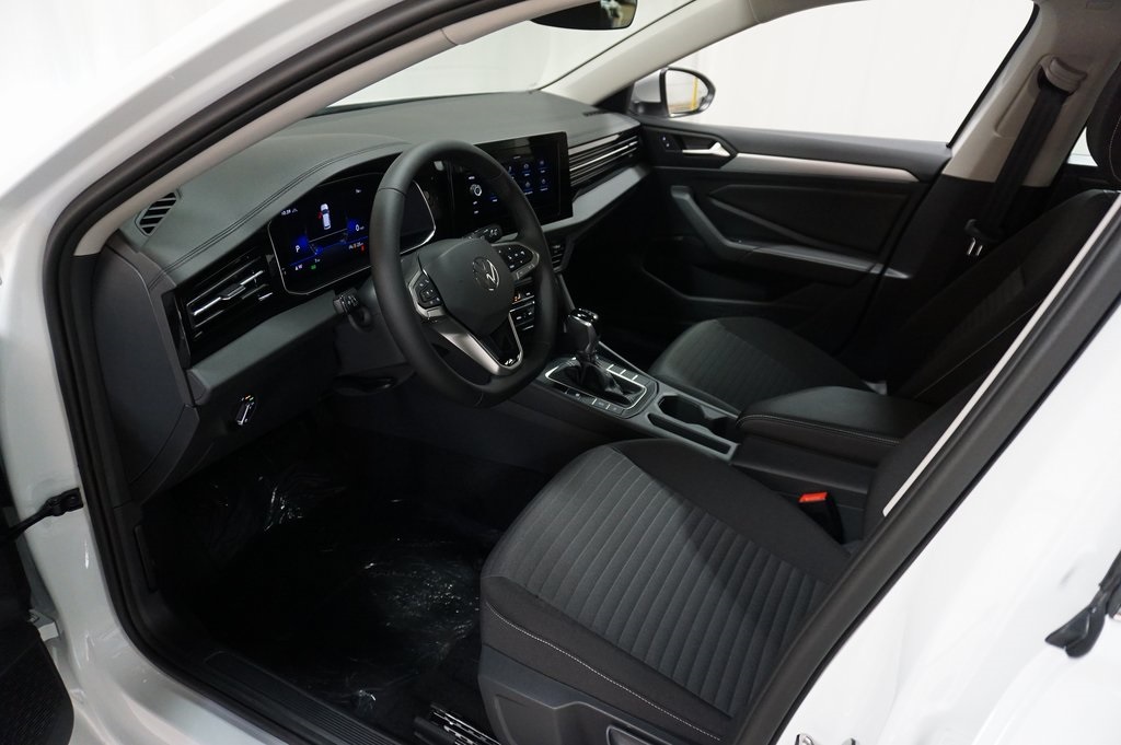 2025 Volkswagen Jetta 1.5T S photo 8