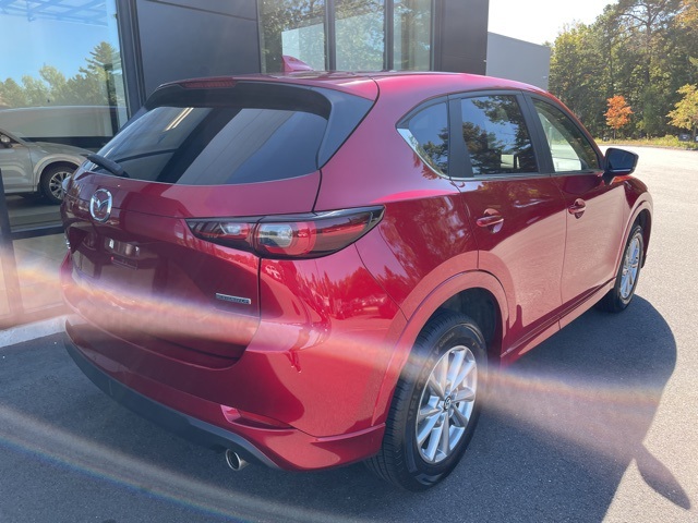 2024 Mazda CX-5 2.5 S Preferred photo 4