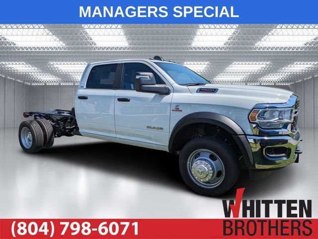 NEW 2024 RAM 4500 SLT CHASSIS CREW CAB 4X4 60' CA
