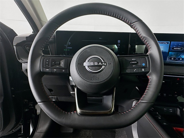 2025 Nissan Kicks SR photo 11