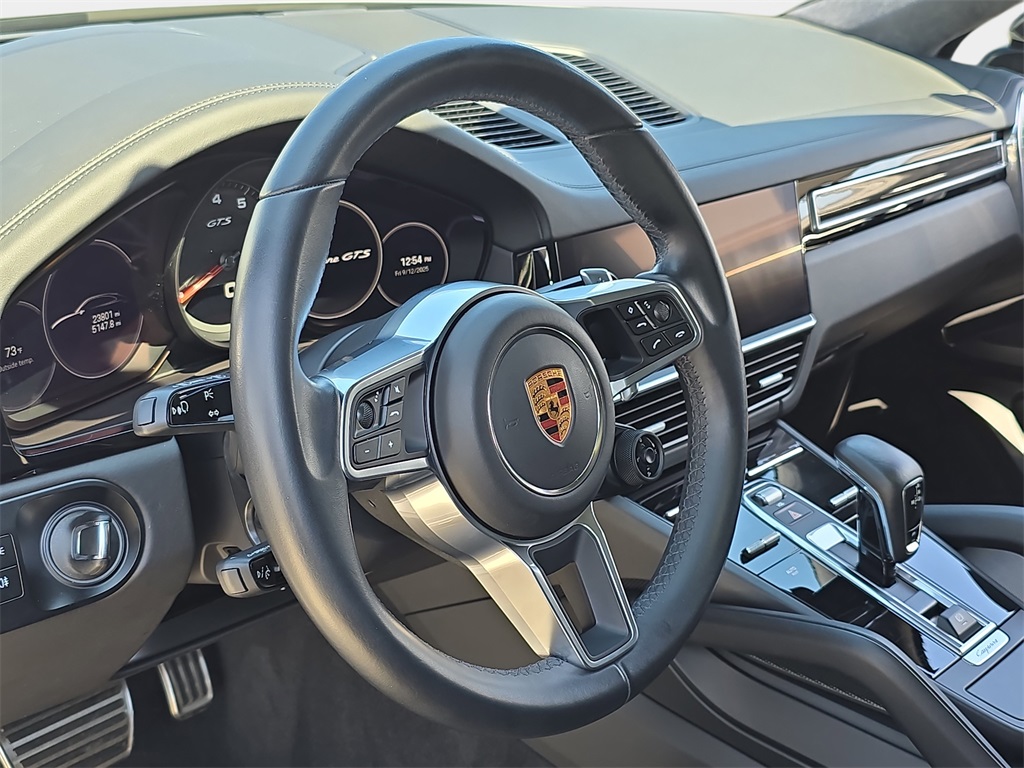 2022 Porsche Cayenne Coupe GTS photo 17
