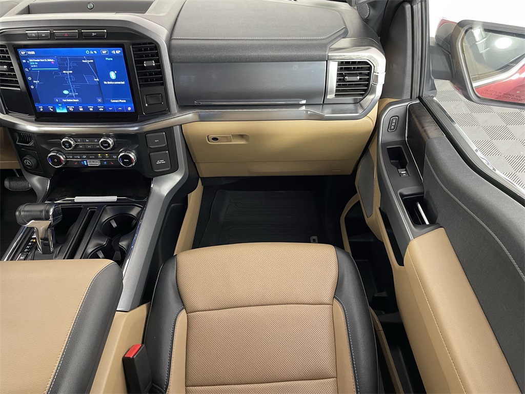 2023 Ford F-150 Lariat photo 17