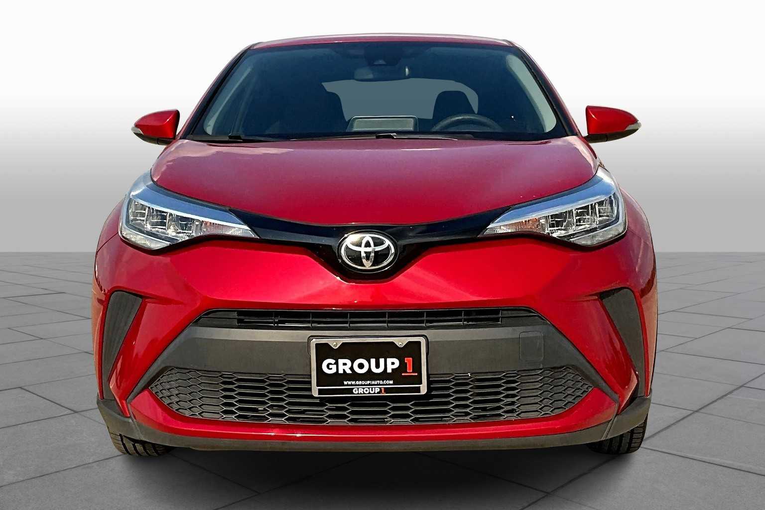 2020 Toyota C-HR LE photo 3