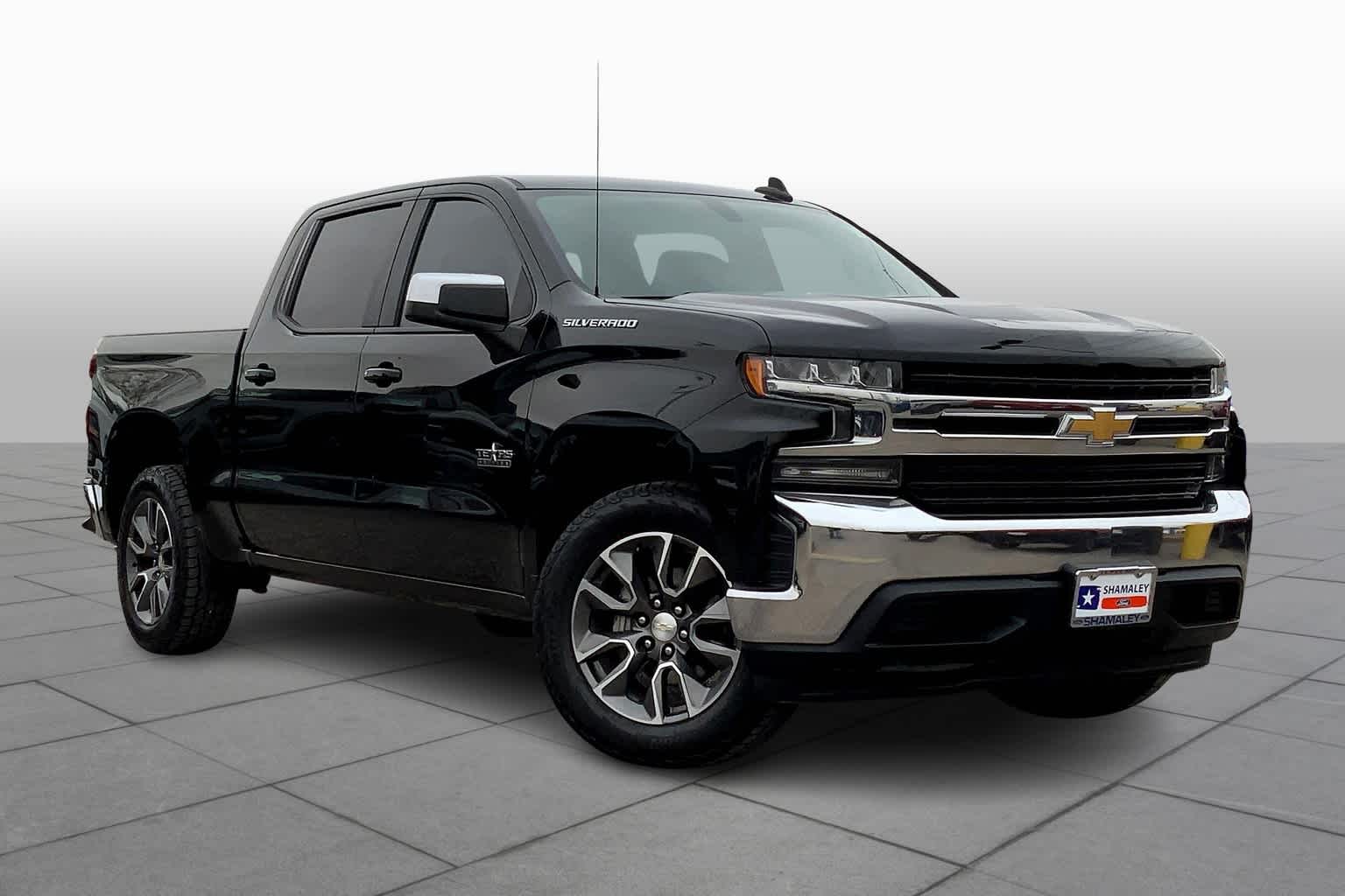2019 Chevrolet Silverado 1500 LT photo 2