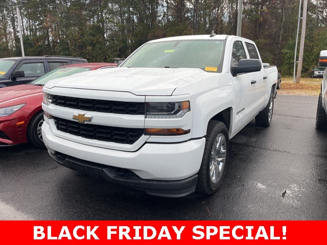 2018 Chevrolet Silverado 1500 Custom photo 2