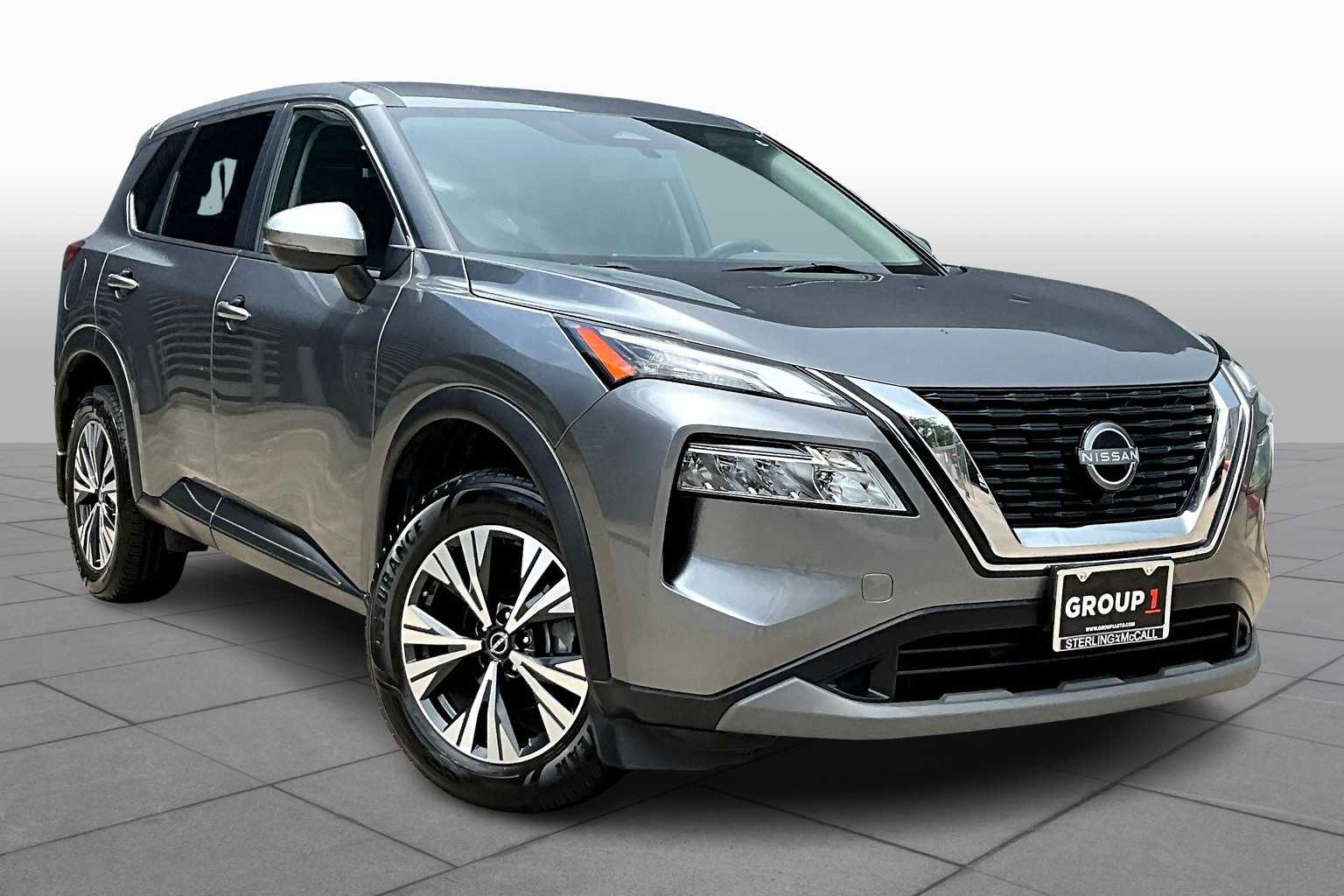 2023 Nissan Rogue SV photo 2