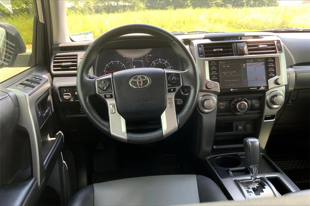 2023 Toyota 4Runner SR5 Premium photo 5