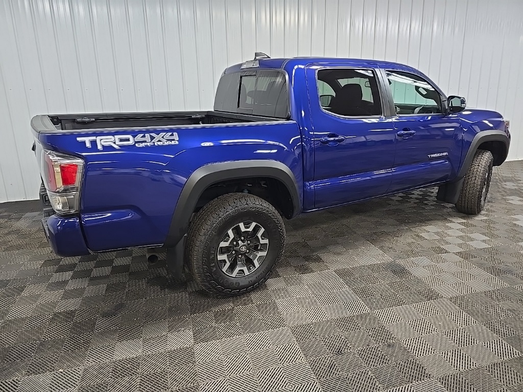 2022 Toyota Tacoma TRD Off-Road V6 photo 3
