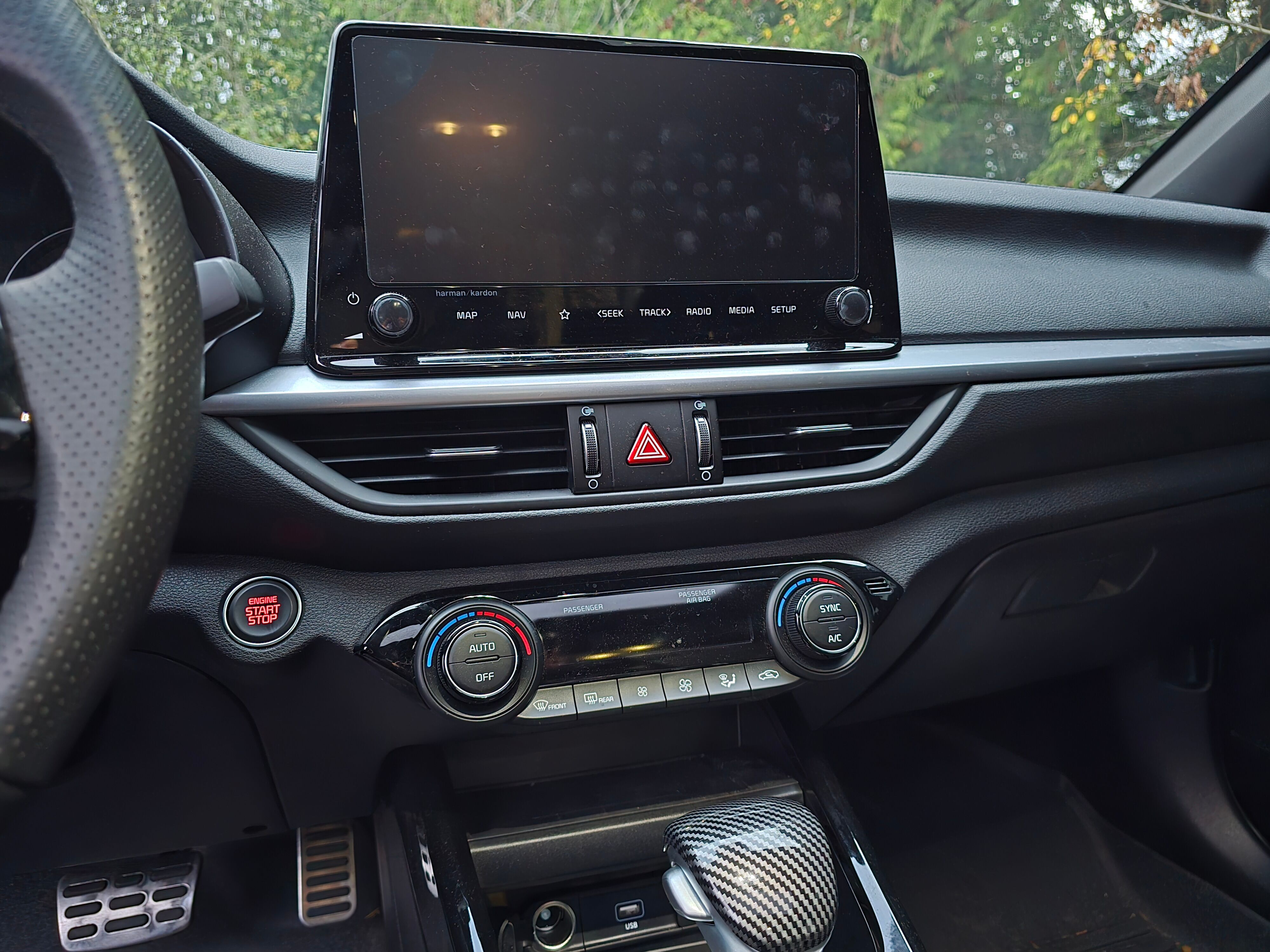 2024 Kia Forte GT-Line photo 2