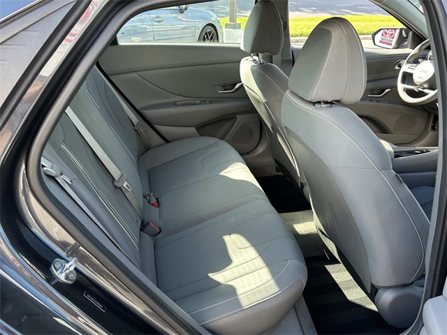 2023 Hyundai Elantra SEL Convenience photo 14