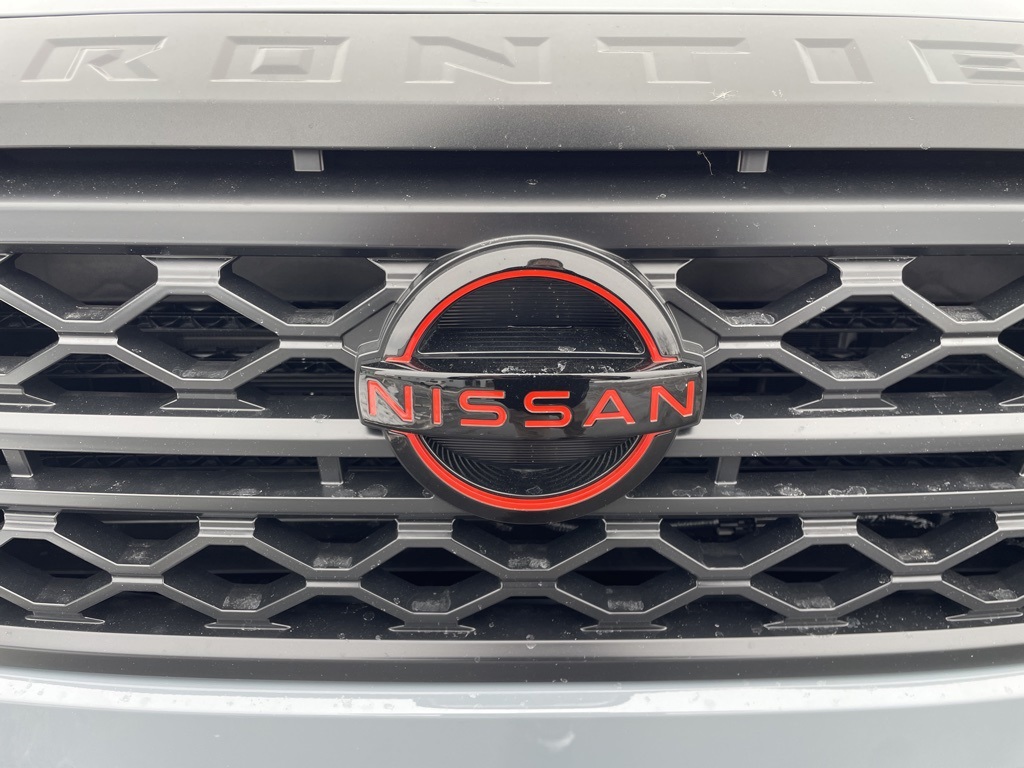 New 2024 Nissan Frontier PRO4X 4D Crew Cab in Canandaigua N4F620623