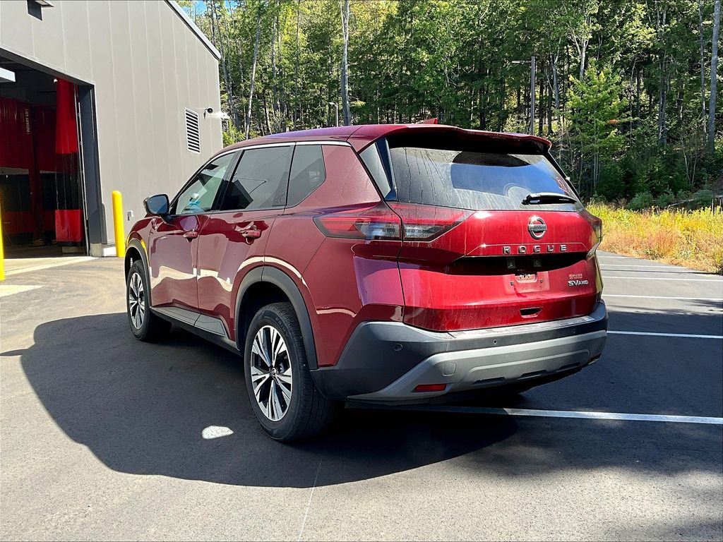 2021 Nissan Rogue SV photo 6