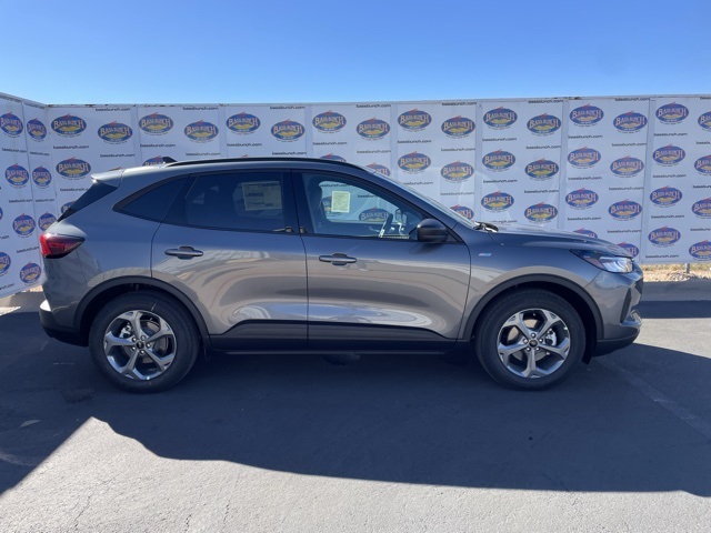 2026 Ford Escape ST-Line's photo