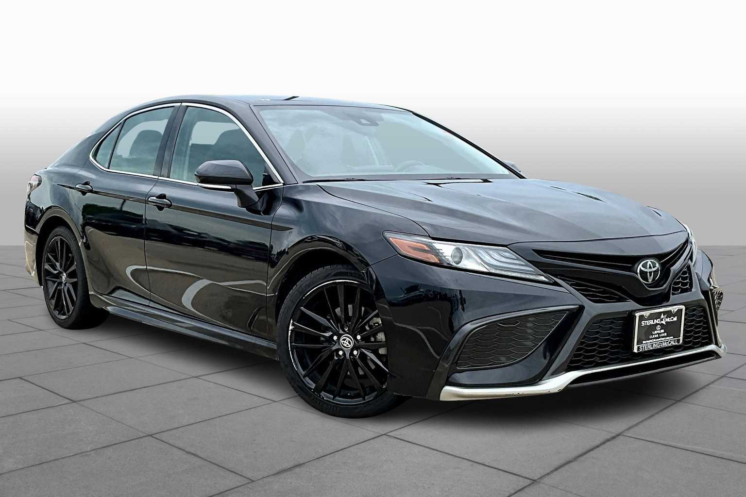 2023 Toyota Camry XSE photo 3