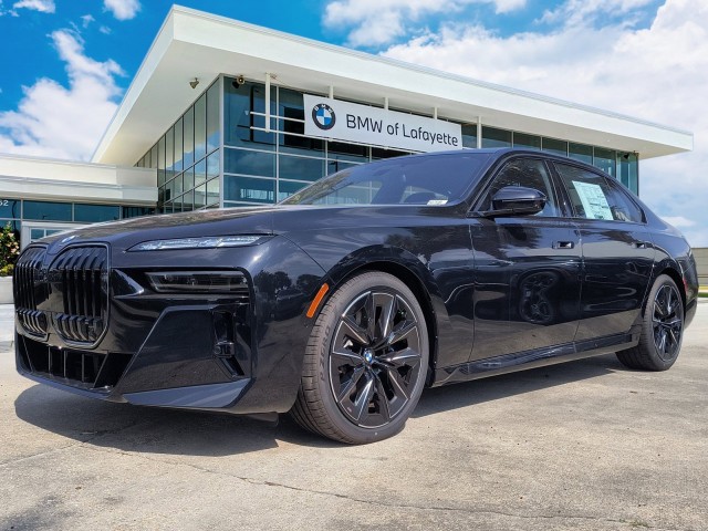 2025 BMW 7 Series 740i