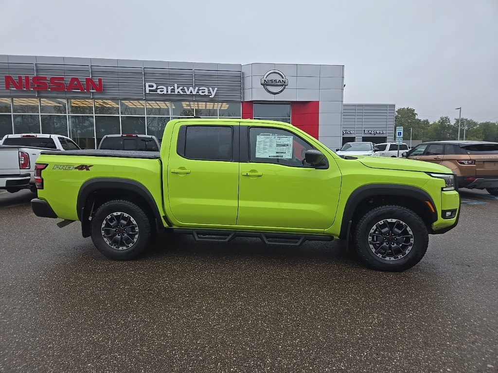 2026 Nissan Frontier Crew Cab PRO-4X photo 8