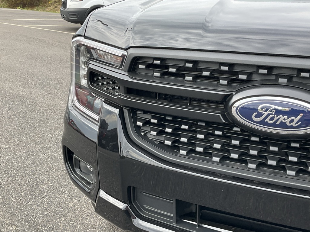 2025 Ford Ranger XL photo 2