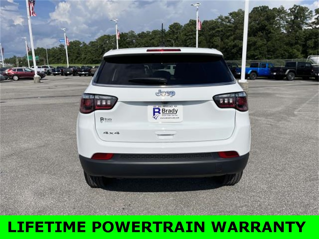2024 Jeep Compass Sport photo 5