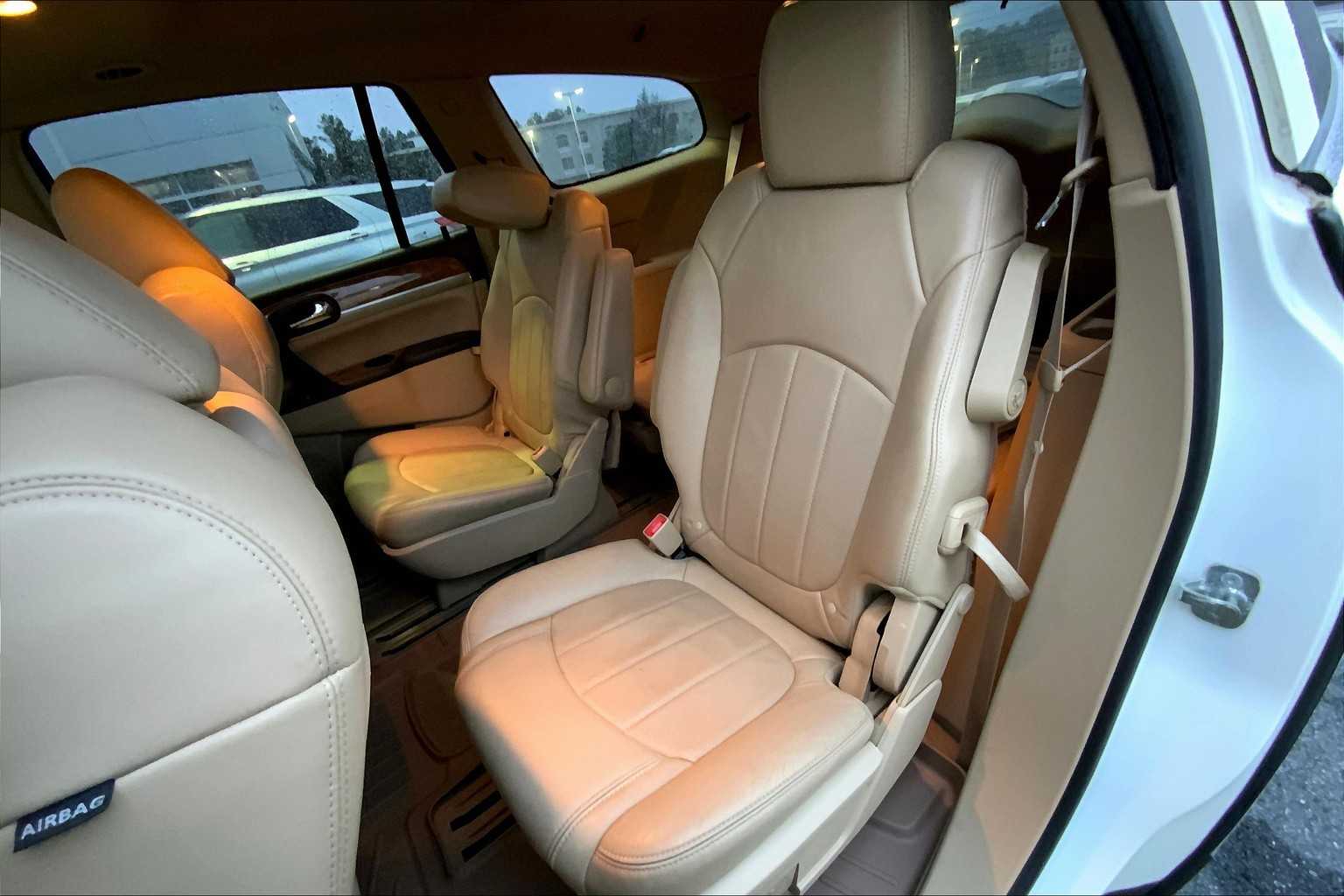 2012 Buick Enclave Leather photo 18