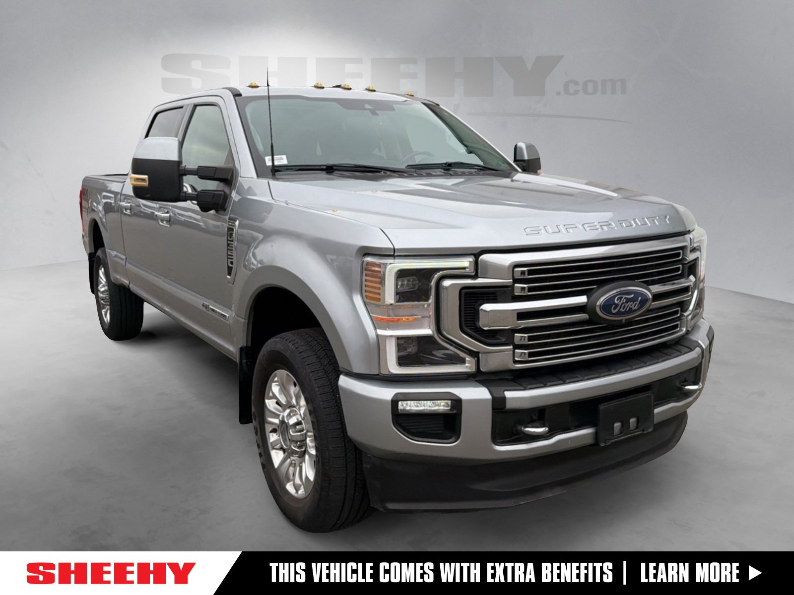 2022 Ford F-350 Super Duty Limited's photo
