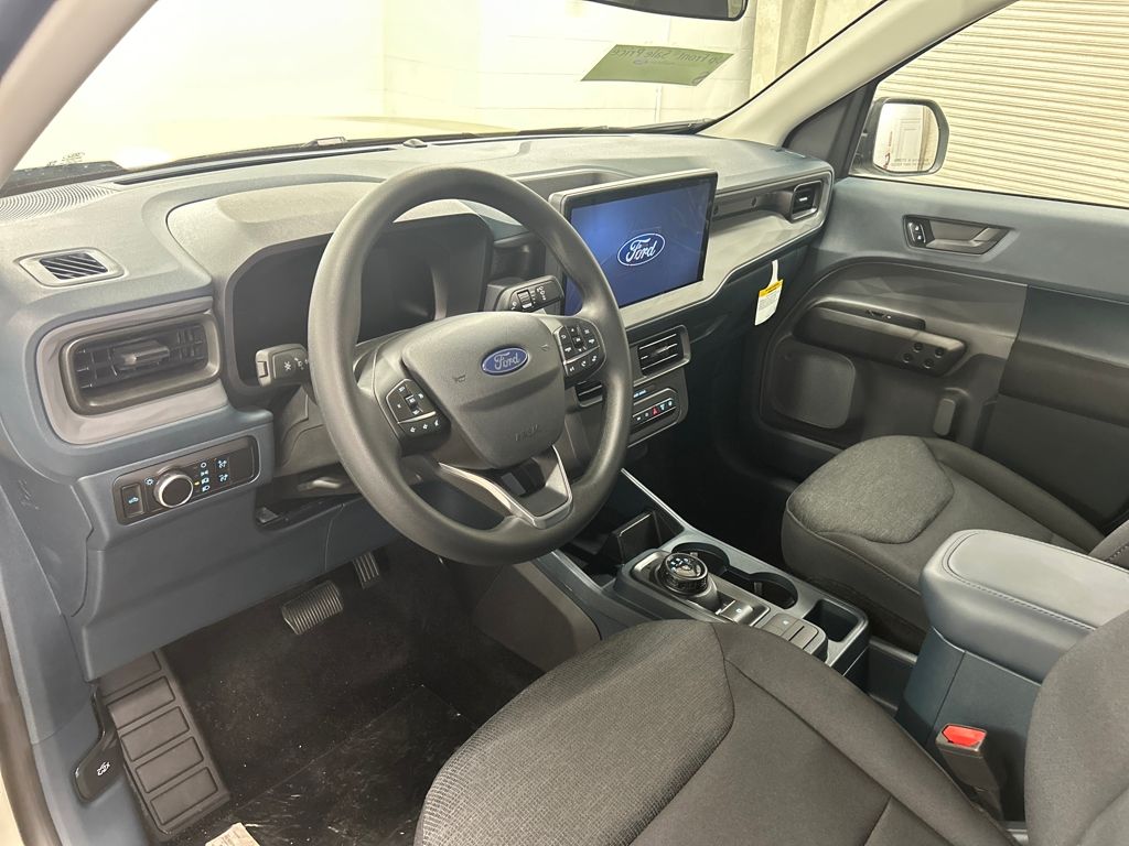 2025 Ford Maverick XL photo 4
