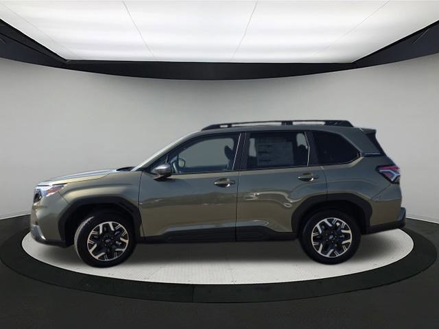 2025 Subaru Forester Premium photo 5