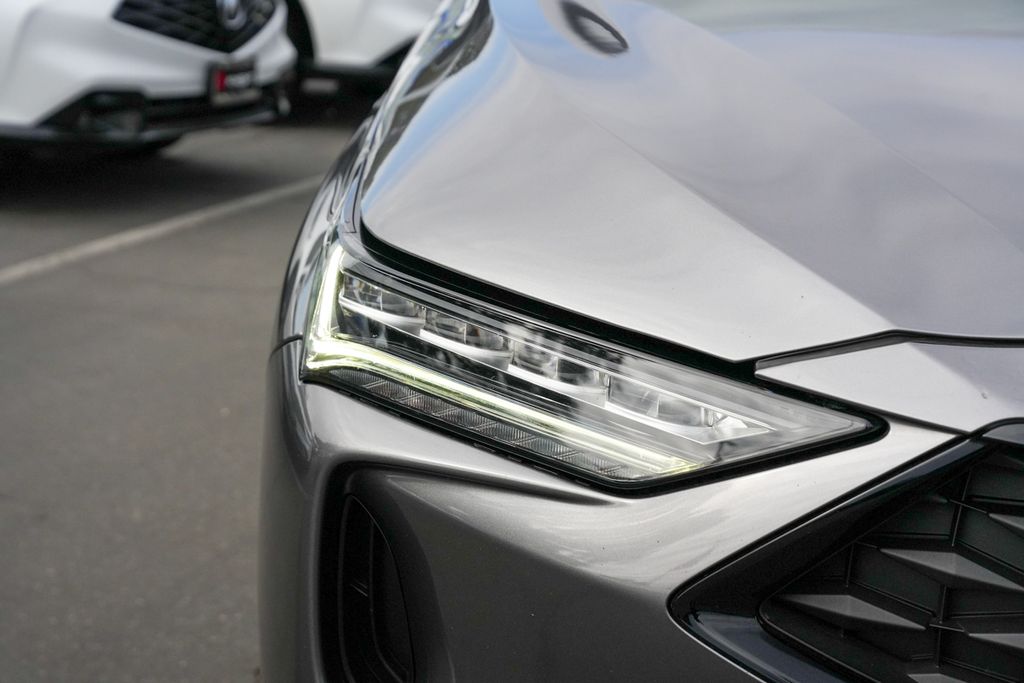 2022 Acura MDX A-Spec photo 3