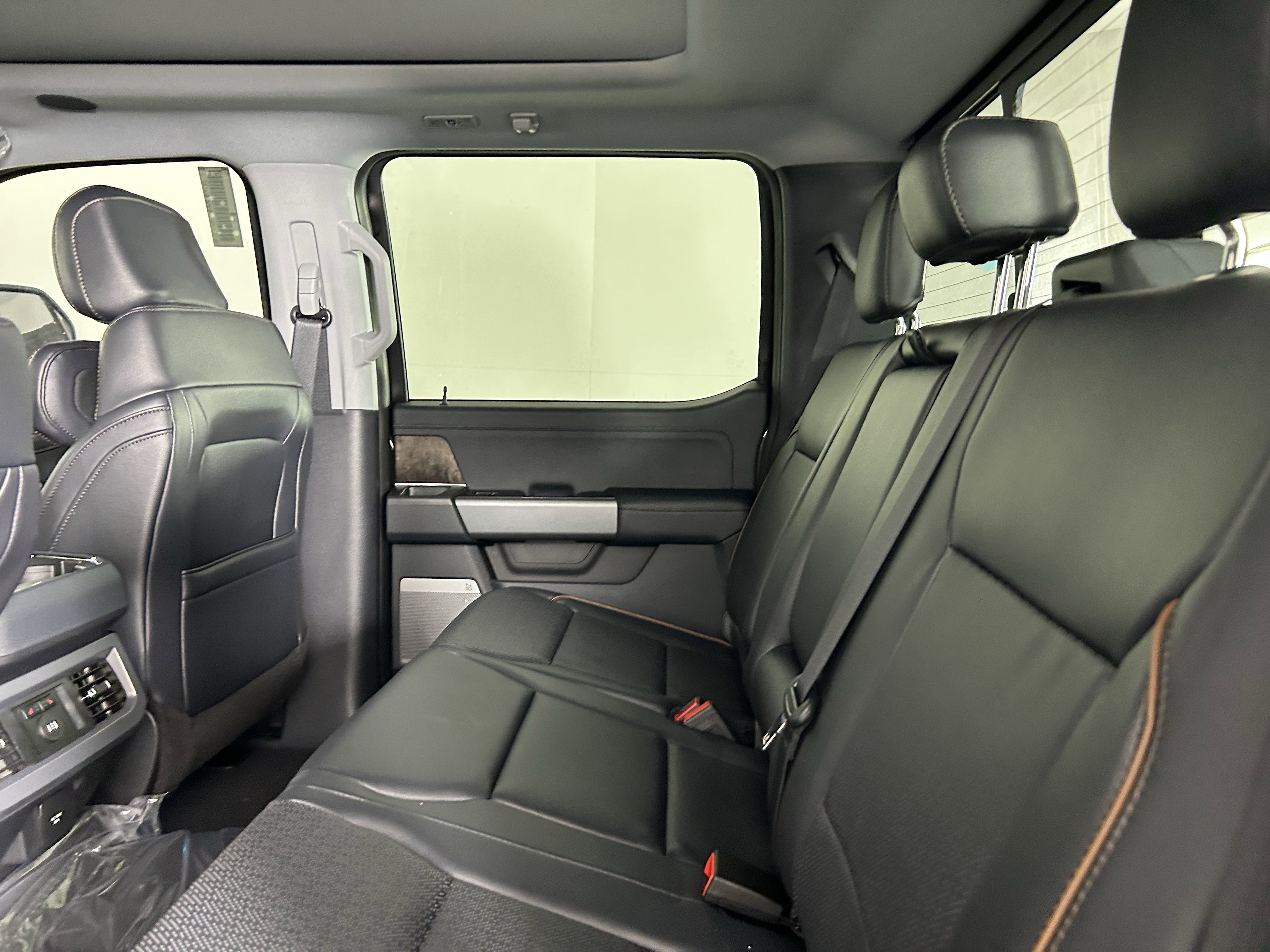 2025 Ford F-250 photo 6