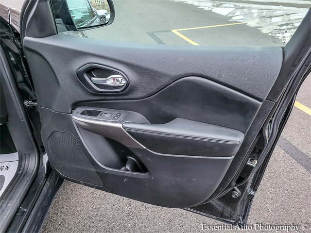 2021 JEEP CHEROKEE - Image 26