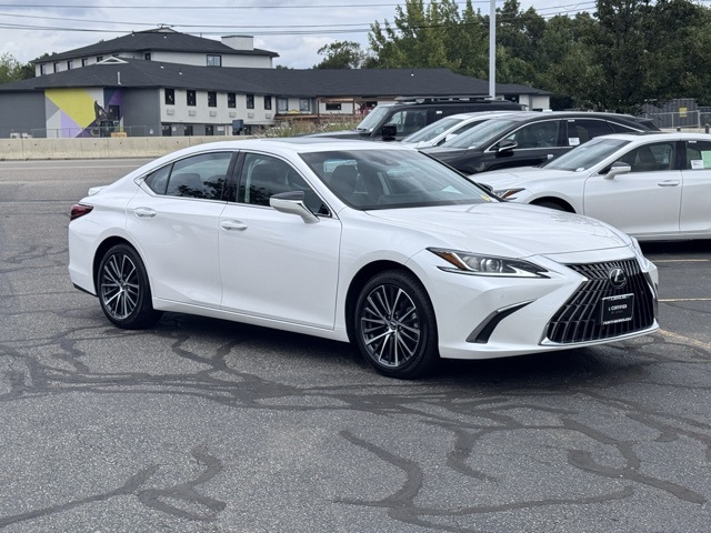 2025 Lexus ES 350 photo 8