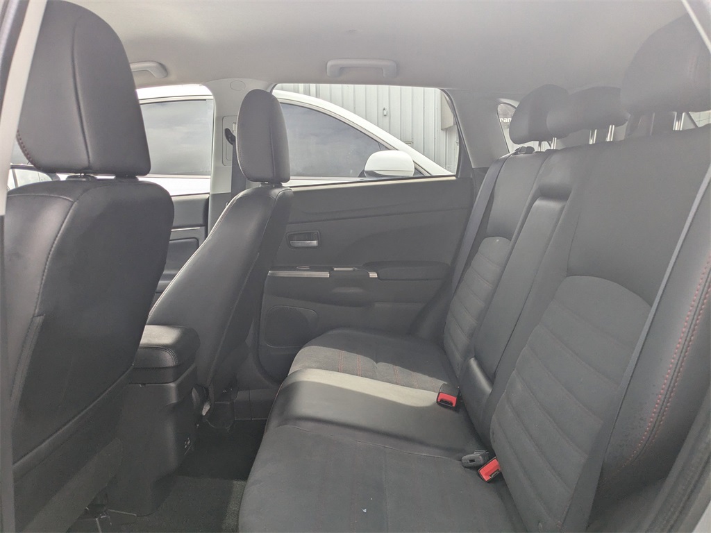 2024 Mitsubishi Outlander Sport ES LE SE photo 11