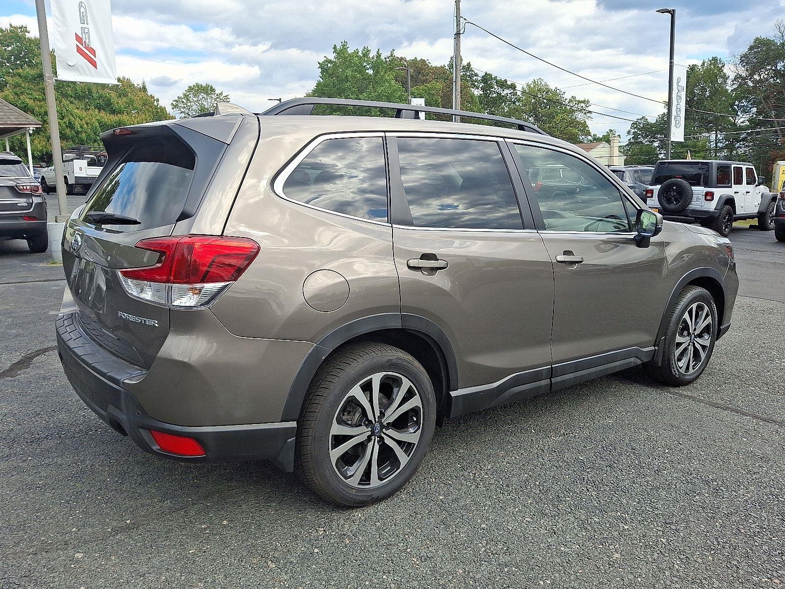 2021 Subaru Forester Limited photo 7