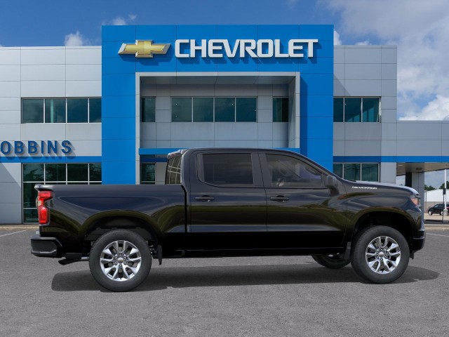 2026 Chevrolet Silverado 1500 Custom photo 3