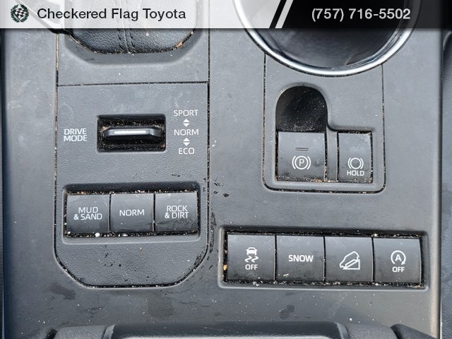 2022 Toyota Highlander XLE photo 18
