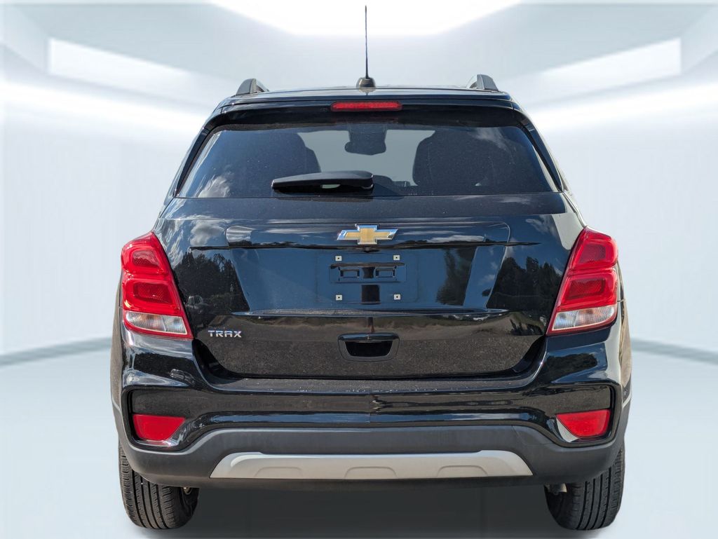 2021 Chevrolet Trax LT photo 4