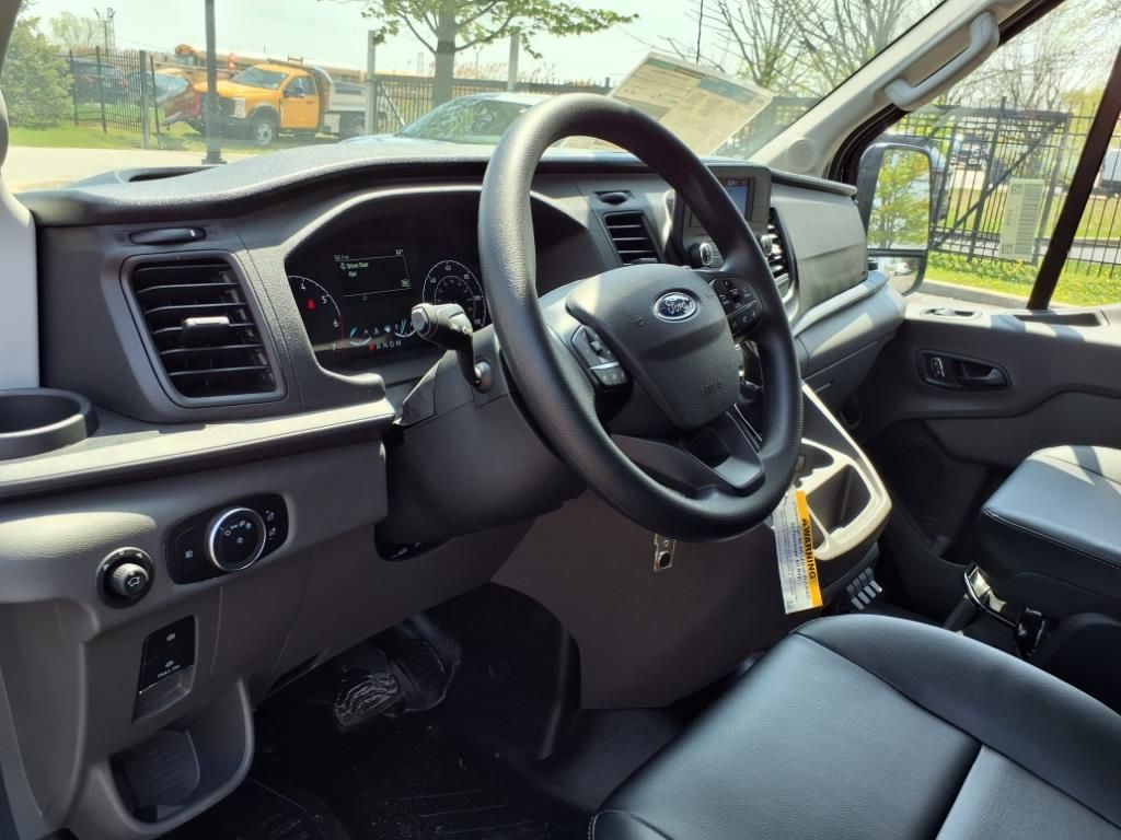 2024 Ford Transit photo 5