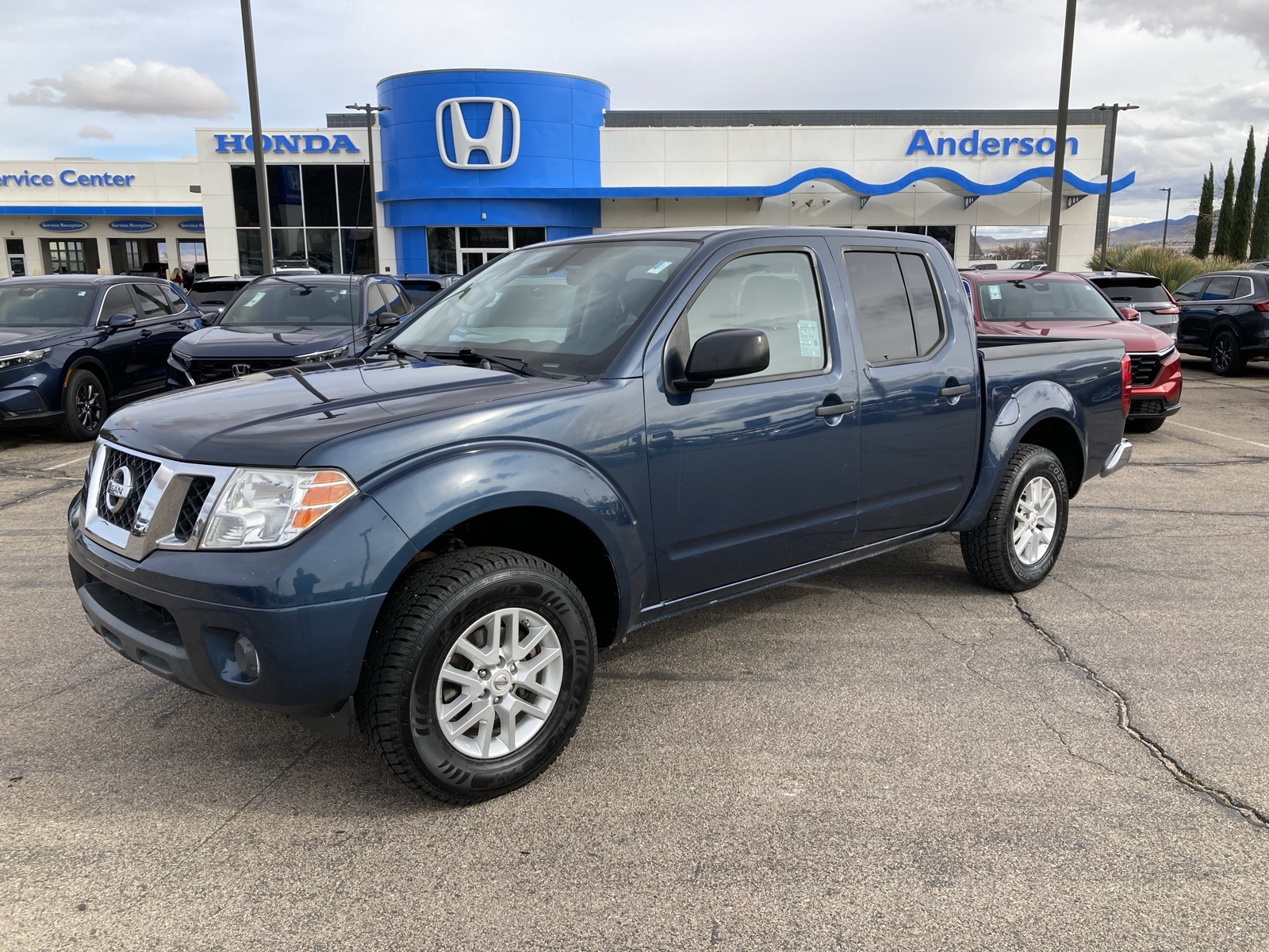 2019 Nissan Frontier SV's photo