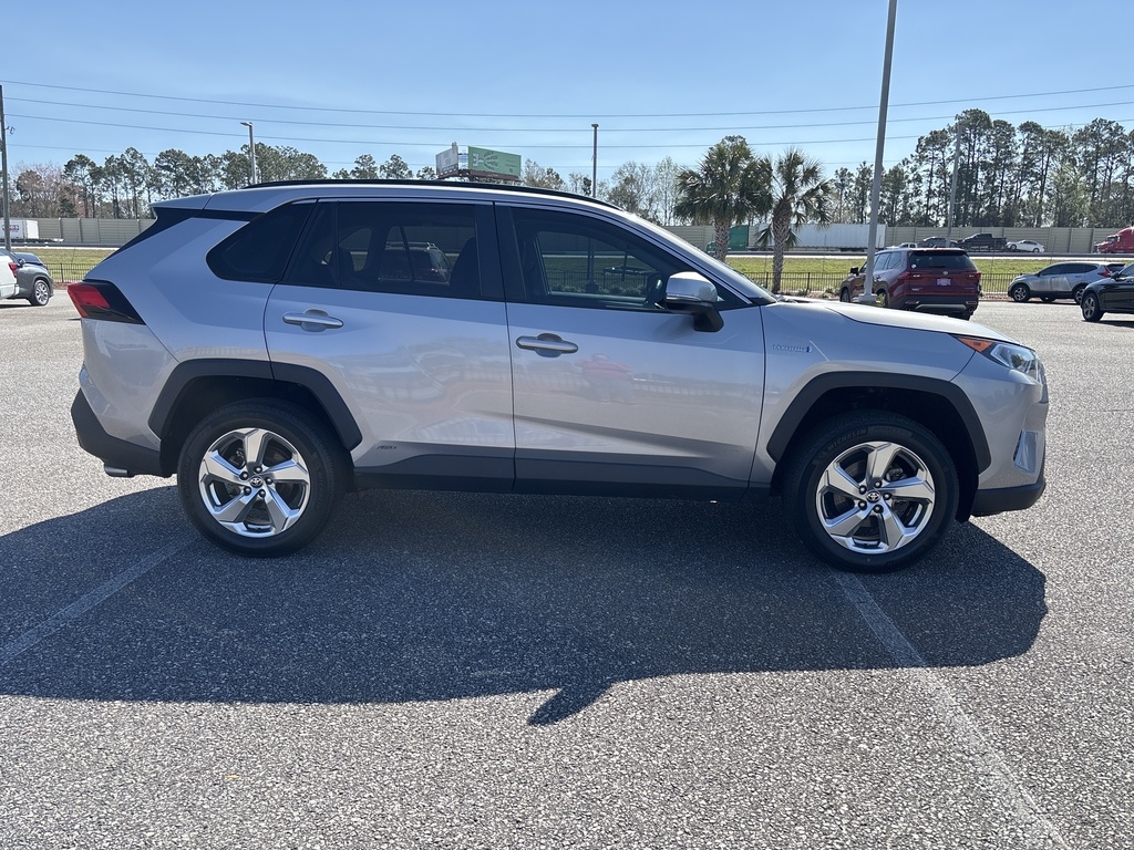 2021 Toyota RAV4 Hybrid XLE Premium photo 6