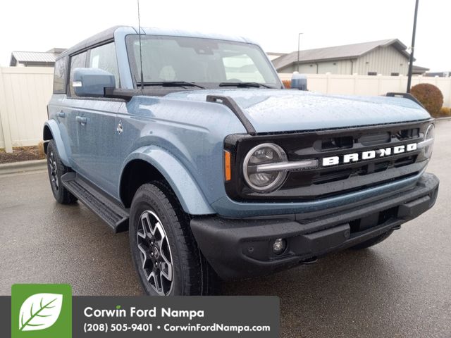 2025 Ford Bronco 4-Door Outer Banks's photo