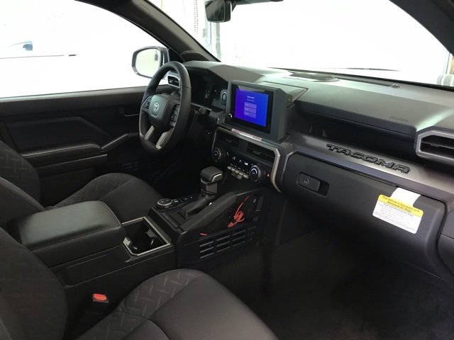 2025 Toyota Tacoma SR5 Double Cab photo 14