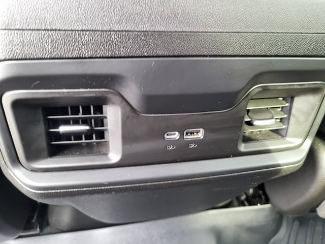2024 Chevrolet Silverado 1500 LT photo 18