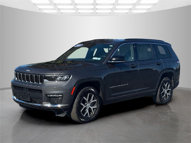 2024 Jeep Grand Cherokee Limited photo 2