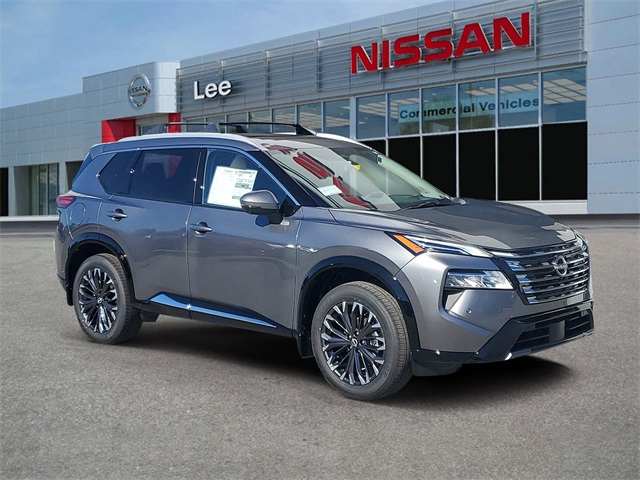 2026 Nissan Rogue Platinum's photo