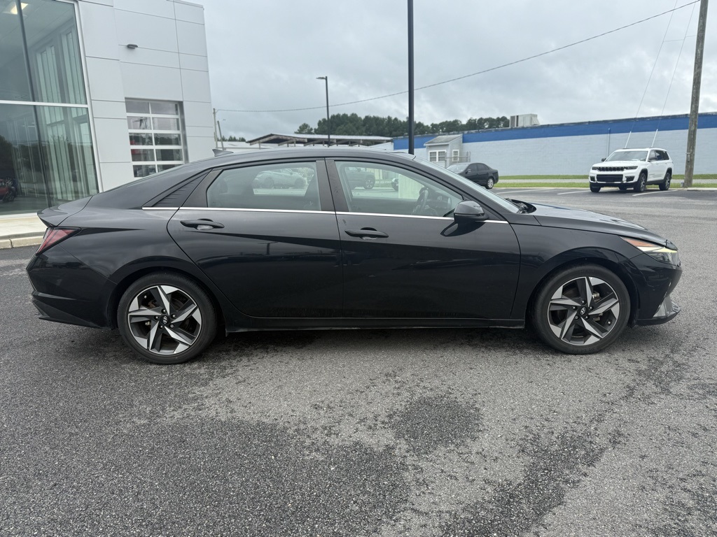2021 Hyundai Elantra Hybrid Limited photo 2