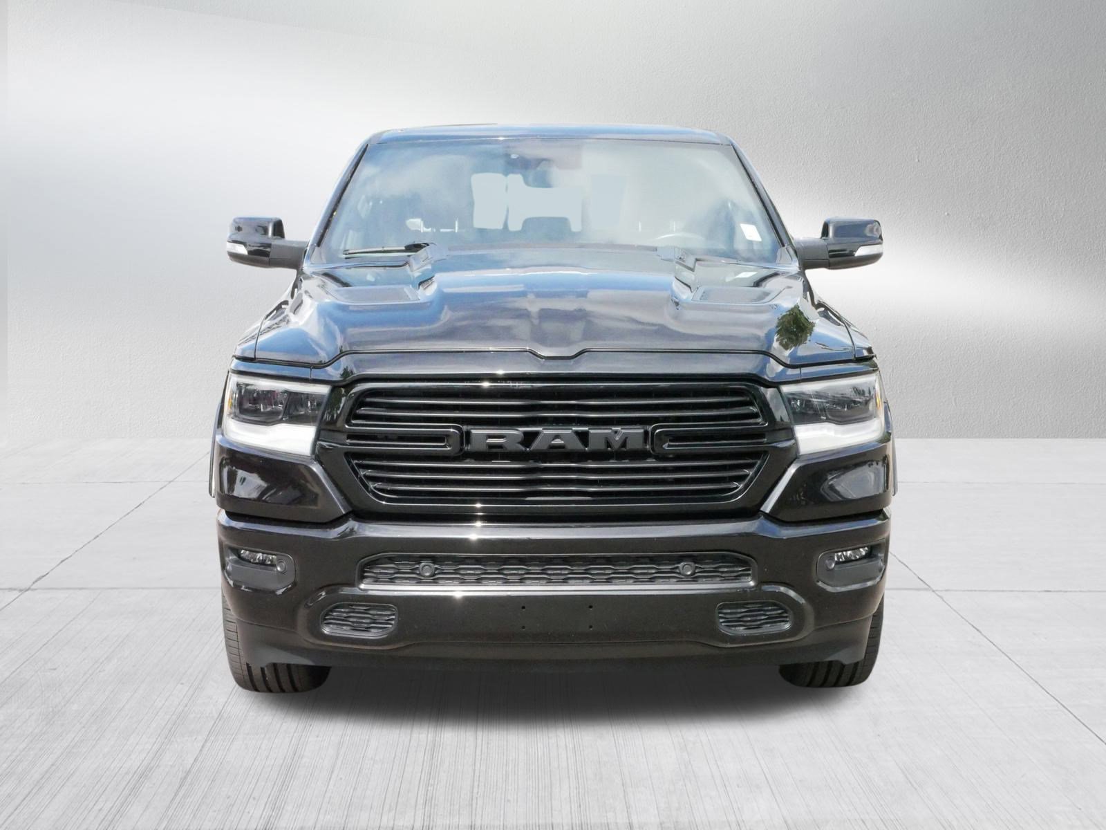 2022 Ram 1500 Laramie photo 2