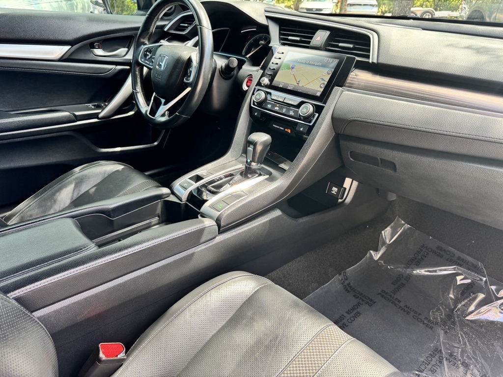 2019 Honda Civic Touring photo 8