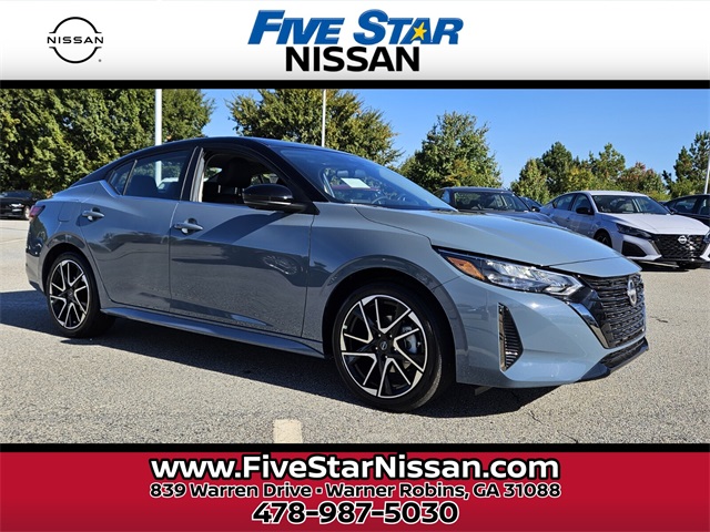 2025 Nissan Sentra SR's photo